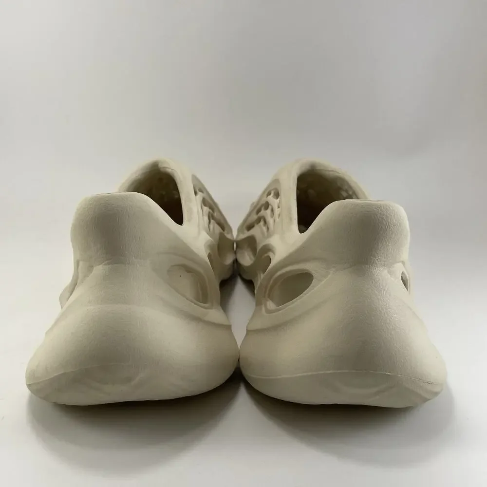 adidas Yeezy Foam Runner “Sand” Slip On Clogs Cream Beige Mens Size 8 EVA